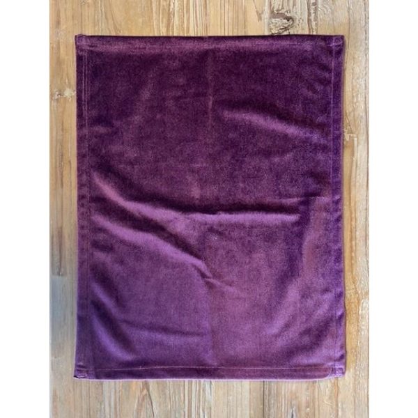 Spisebrikke Fløyel Plomme 33X44cm