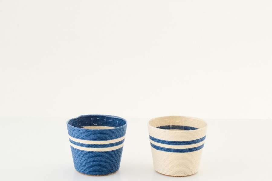 FLOWERPOT STRIPED PAPER WHITE/DARK BLUE EXTRA SMALL ASSORTMENT OF 2