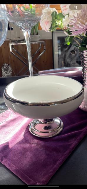 Bolle m/stett -hvit/sølv -16X25cm