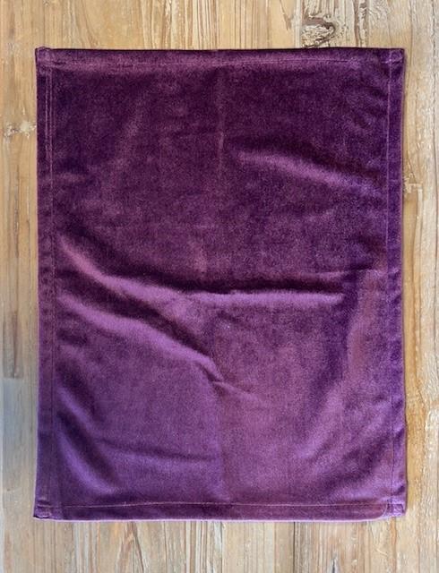 Spisebrikke Fløyel Plomme 33X44cm